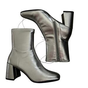 A NEW DAY Pippa Chunky Heel Ankle Boots Silver 6.5